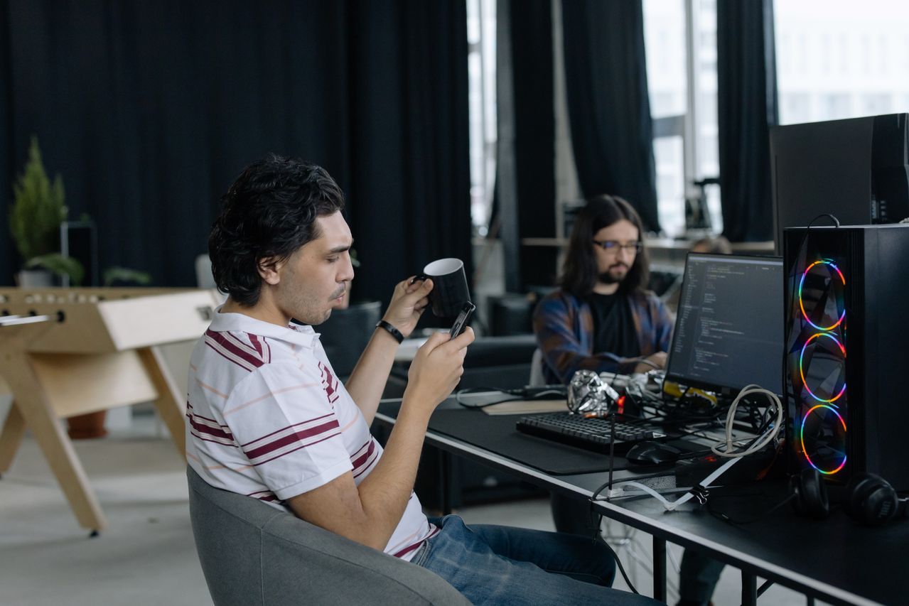 Outsourcing IT môže firme pomôcť aj uškodiť